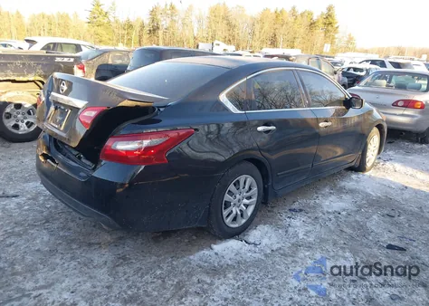 2018 Nissan Altima 2.5 S z USA, uszkodzony, nr VIN 1N4AL3AP5JC276883